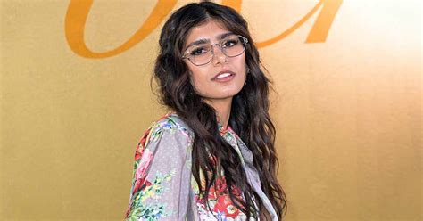 21 Surprising Facts About Mia Khalifa